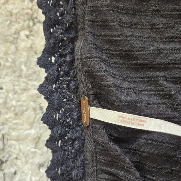 Free People Cropped Long Sleeve Size S - Picture 2 of 2